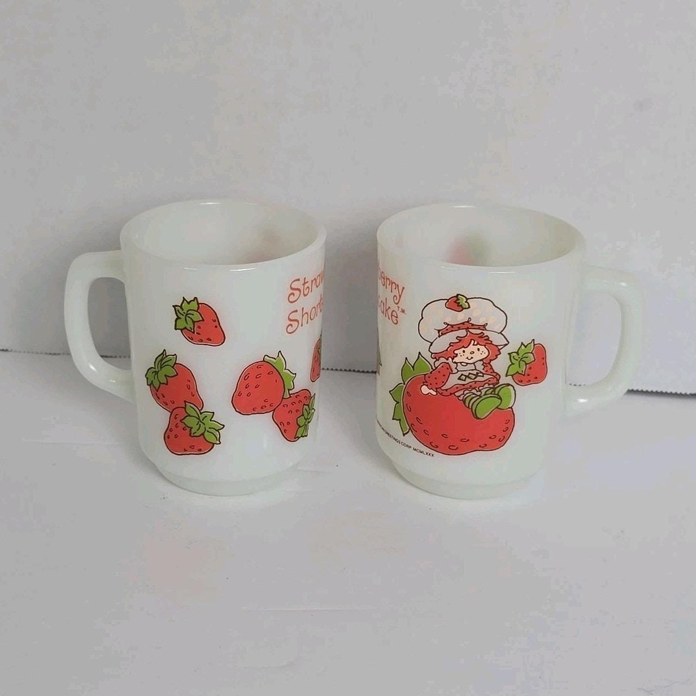 Vintage Strawberry Shortcake Anchor Hocking Mug Cup Milk Glass 1980s Set Of 2